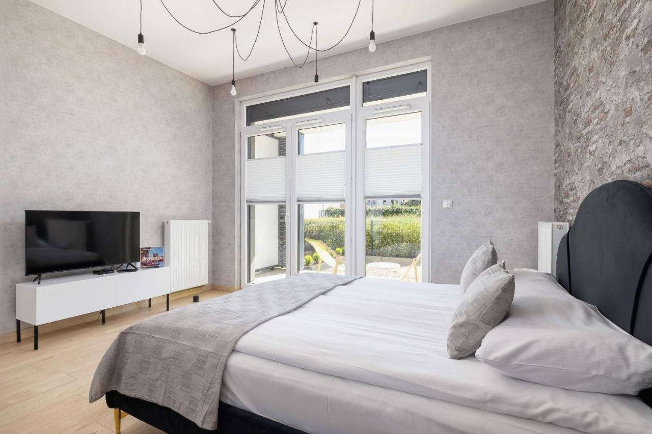 Krakow Studio With Parking & Terrace Near Zalew Bagry By Renters Prestige מראה חיצוני תמונה