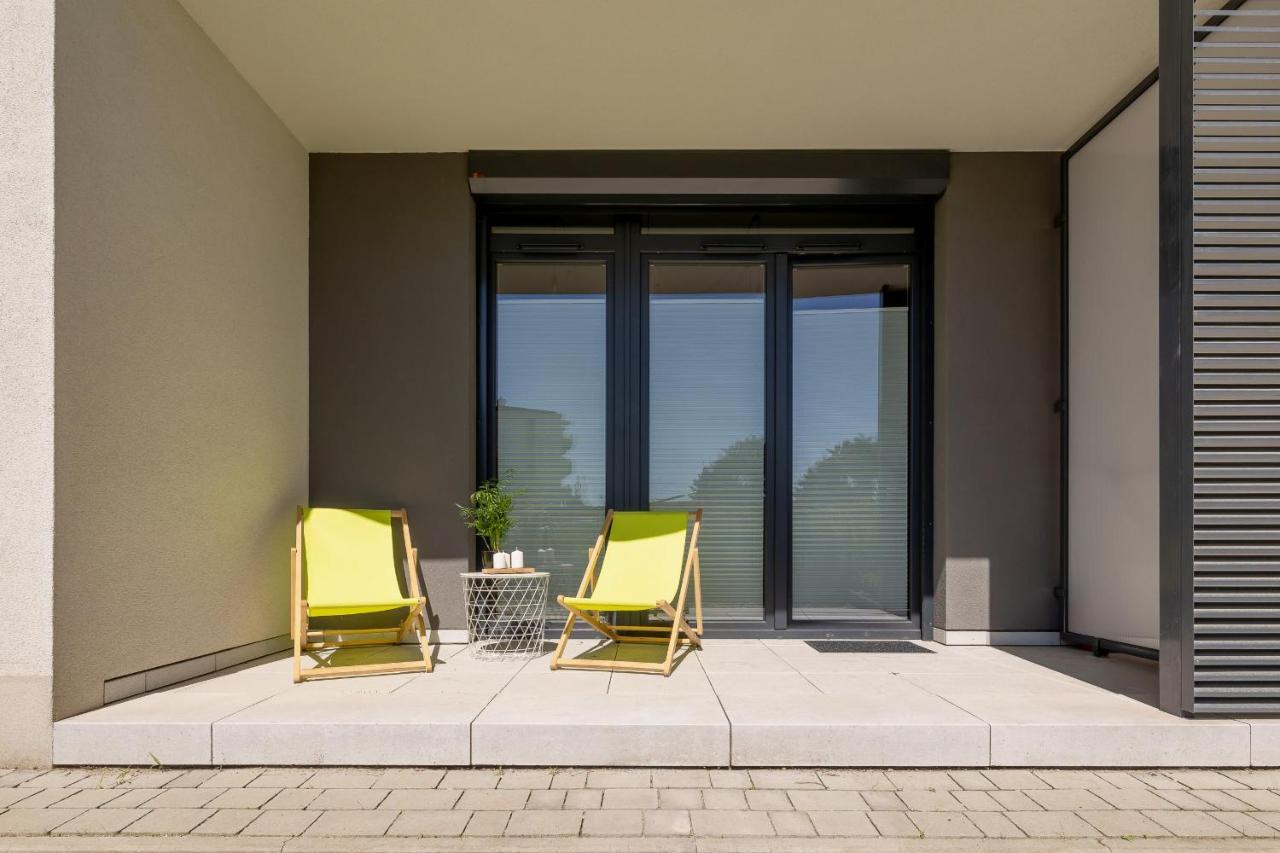 Krakow Studio With Parking & Terrace Near Zalew Bagry By Renters Prestige מראה חיצוני תמונה